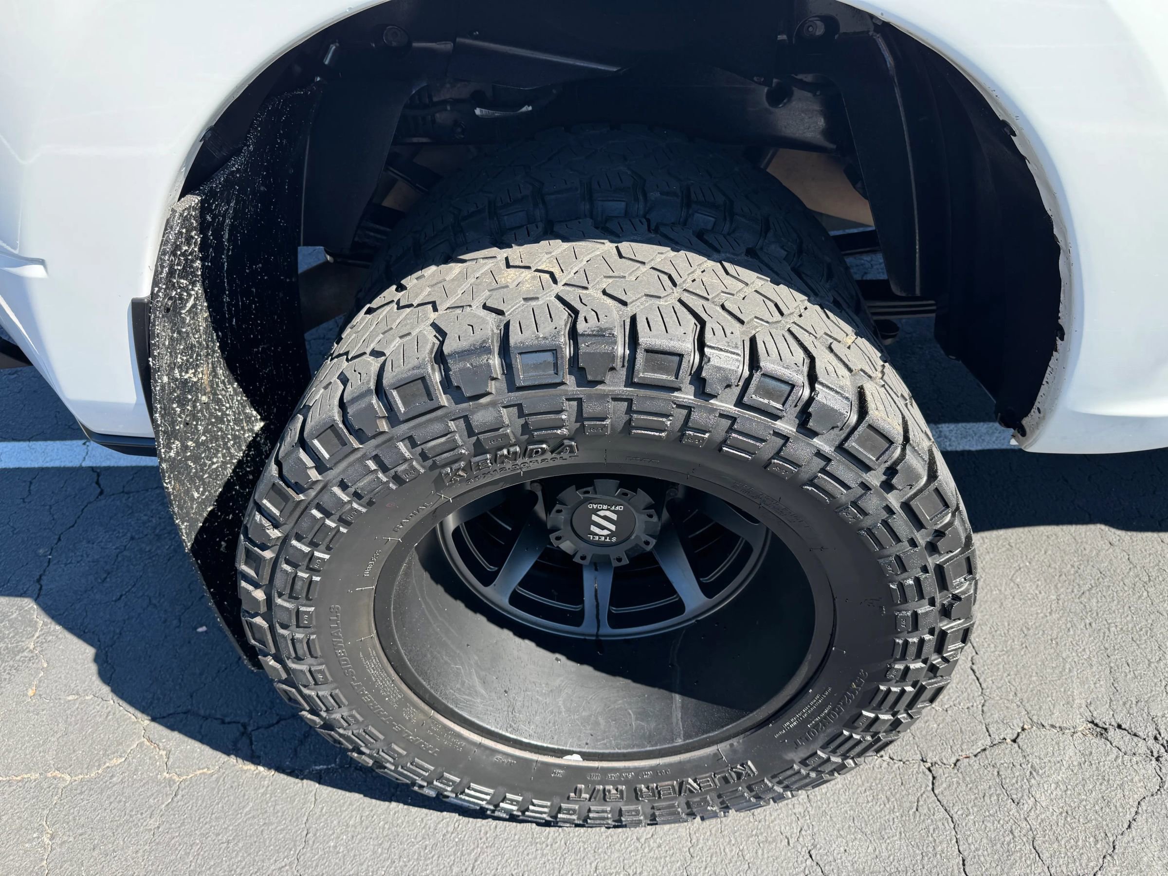 Used 2019 RAM 3500 Lone Star image 13