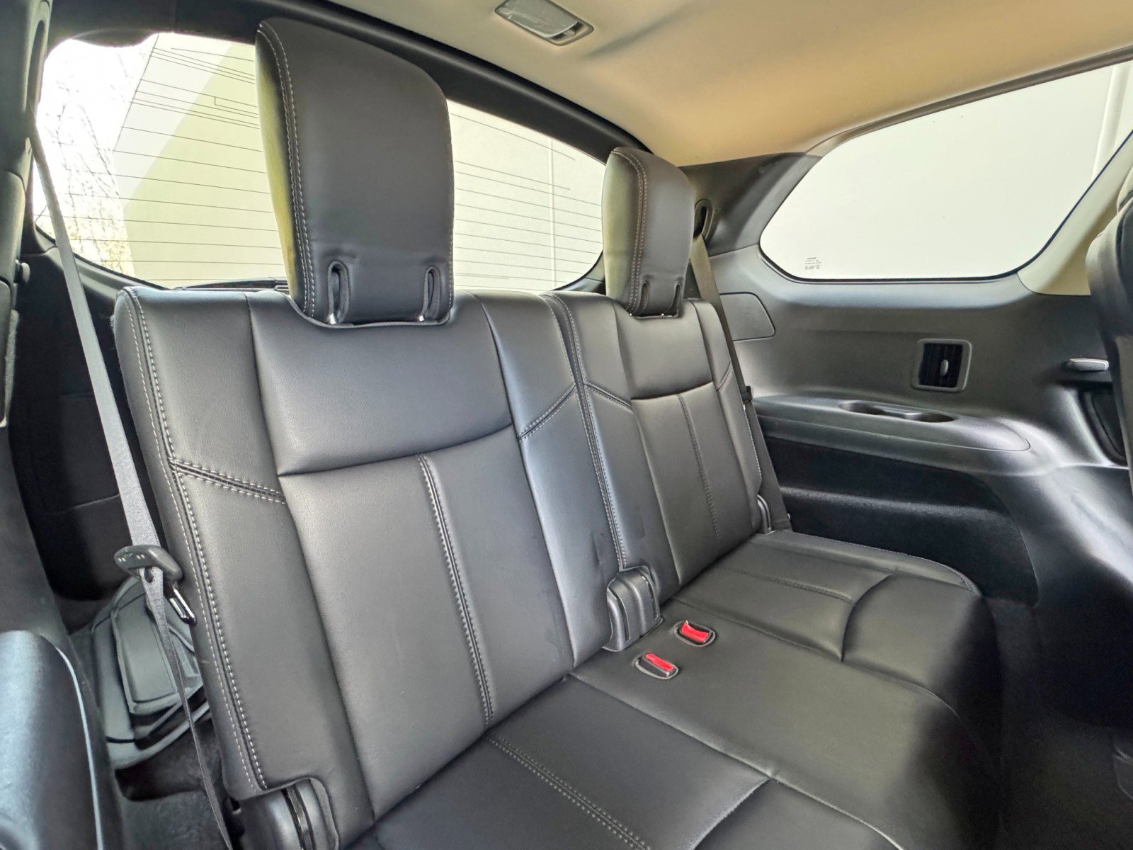 Used 2020 Nissan Pathfinder SL image 40