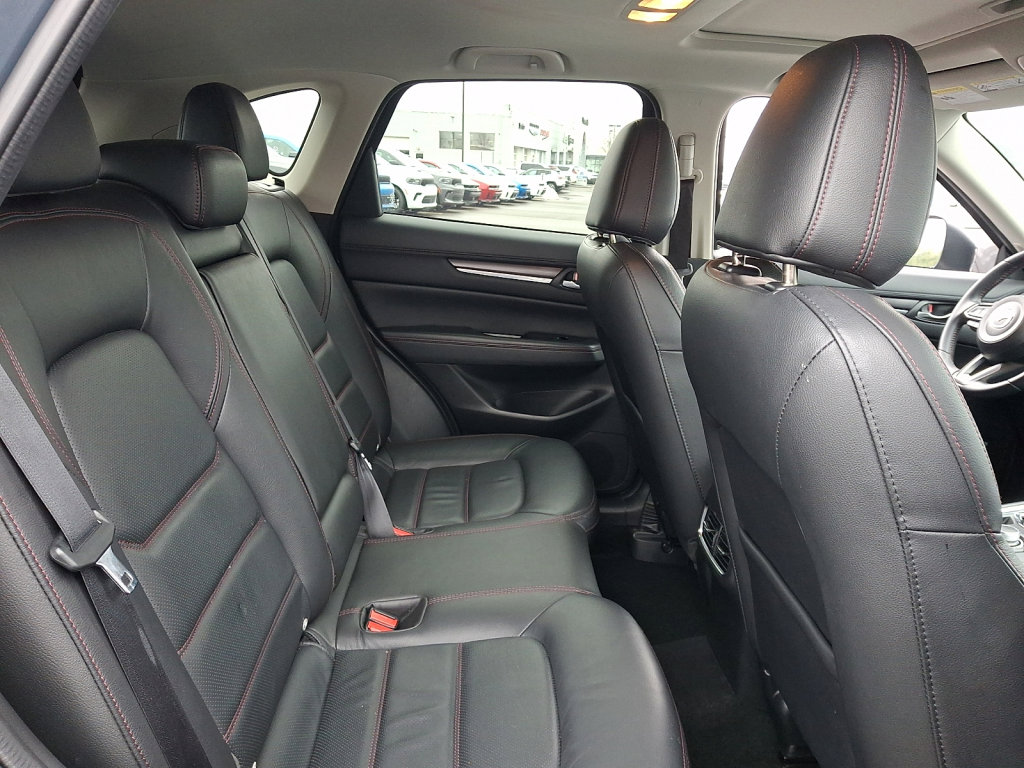 Used 2024 MAZDA CX-5 Carbon Edition image 15