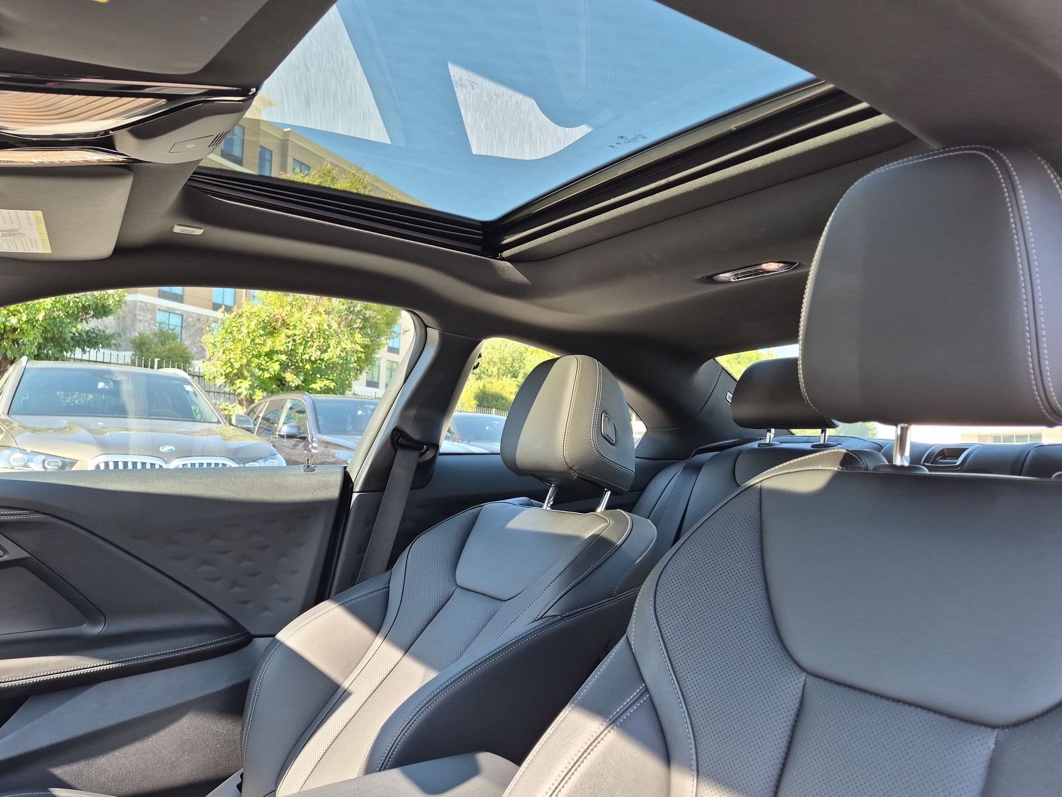 Used 2024 BMW 230i Coupe w/ Convenience Package RWD image 16