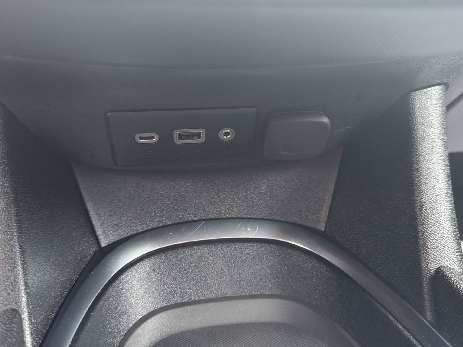 Used 2024 Chevrolet Malibu LT FWD image 19