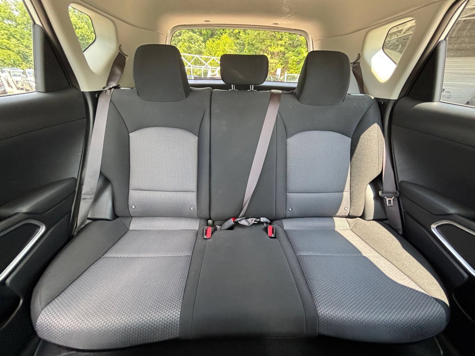 Used 2025 Kia Soul LX w/ LX Technology Package FWD image 34