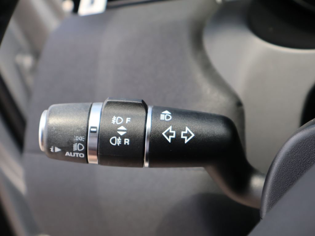 Used 2015 Land Rover Range Rover Evoque Pure Premium AWD/4WD image 36