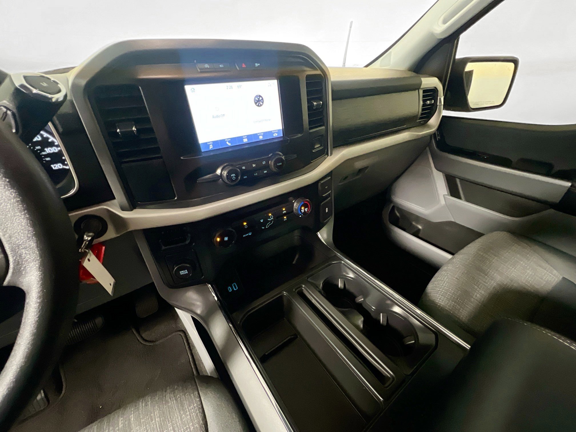 Used 2021 Ford F150 XLT image 25