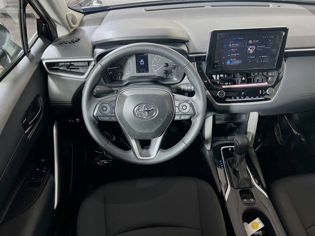 Certified 2025 Toyota Corolla Cross LE w/ Moonroof Package AWD/4WD image 19