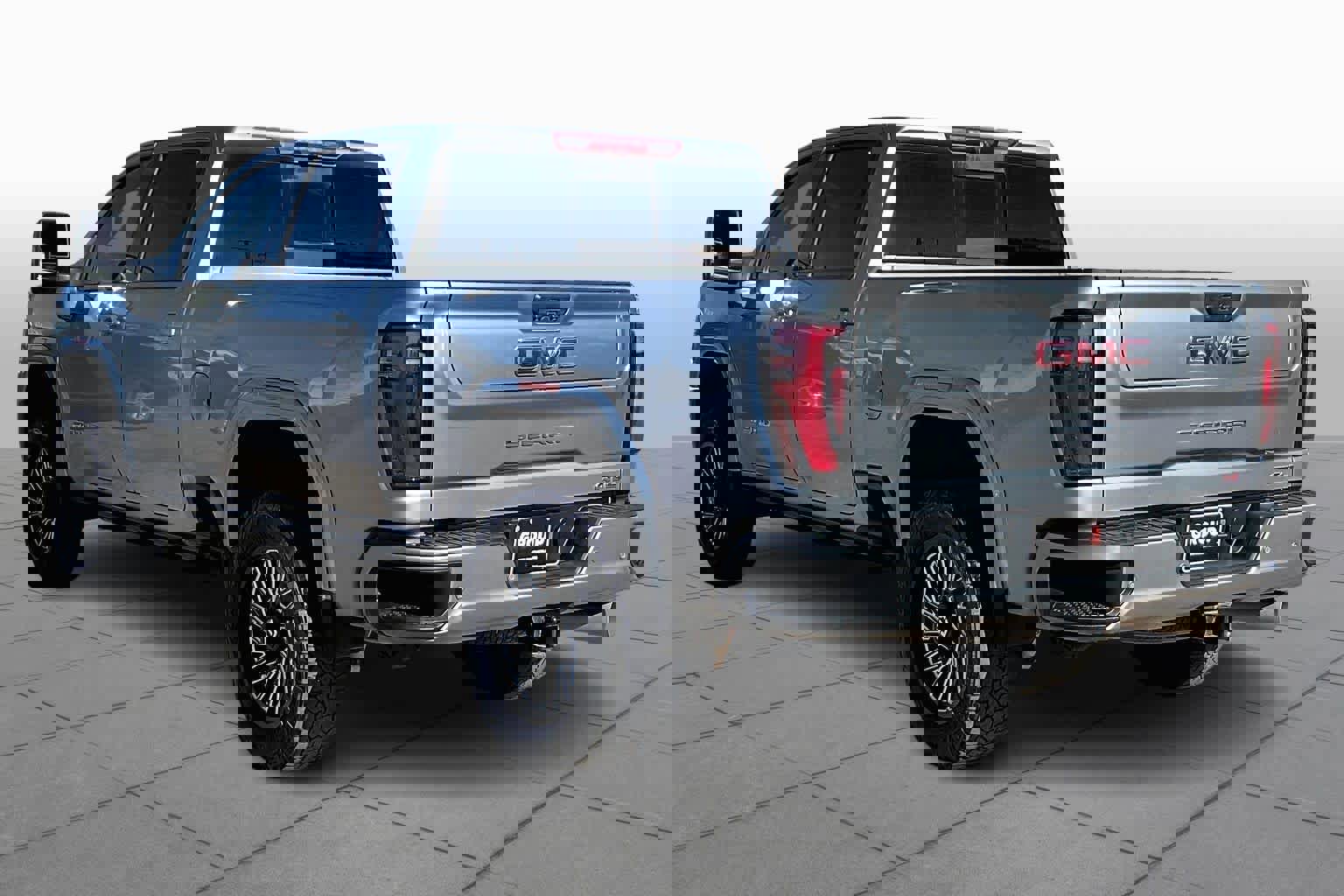 Used 2024 GMC Sierra 2500 AT4 w/ AT4 Premium Plus Package image 11