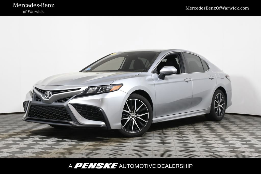 Used 2021 Toyota Camry SE