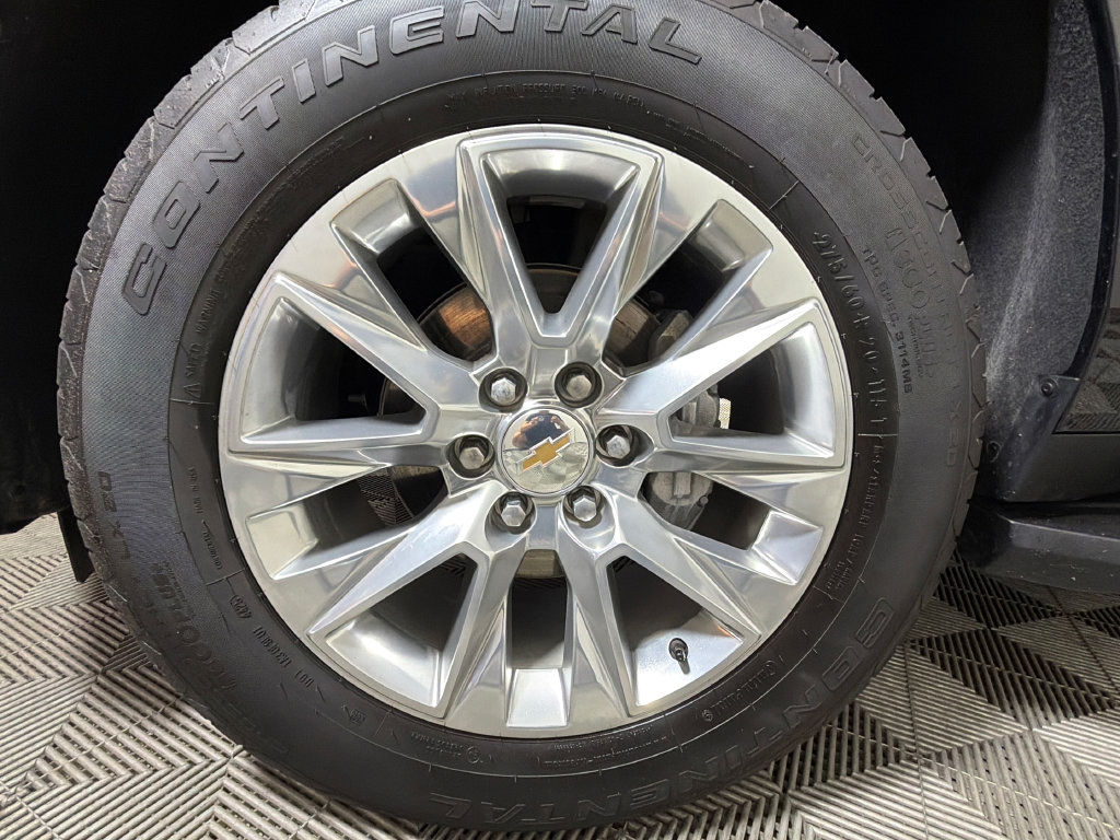 Used 2026 Chevrolet Suburban Premier AWD/4WD image 33