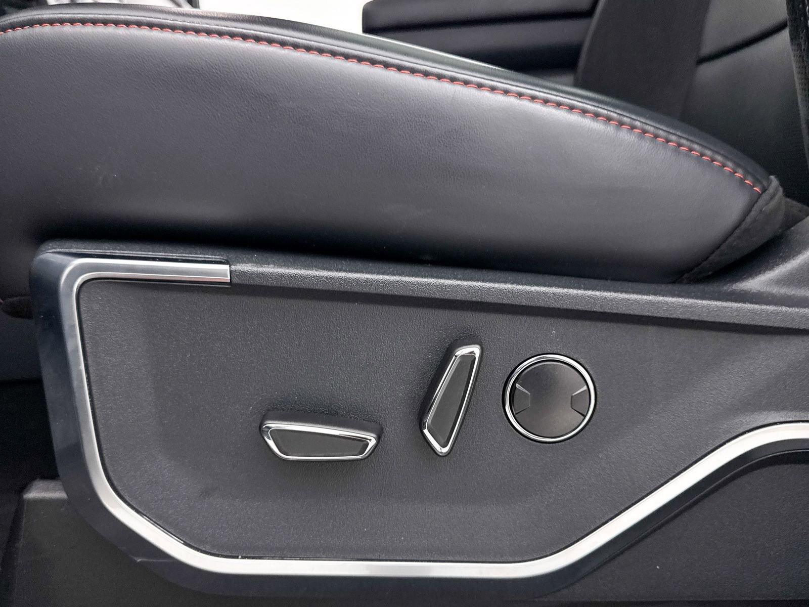 Used 2025 Ford F150 Raptor image 30