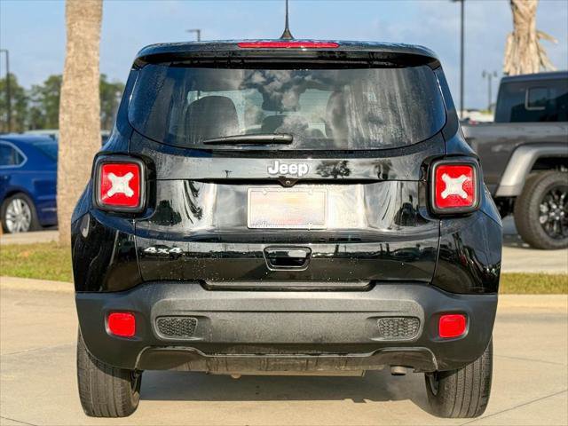 Certified 2023 Jeep Renegade Limited image 27