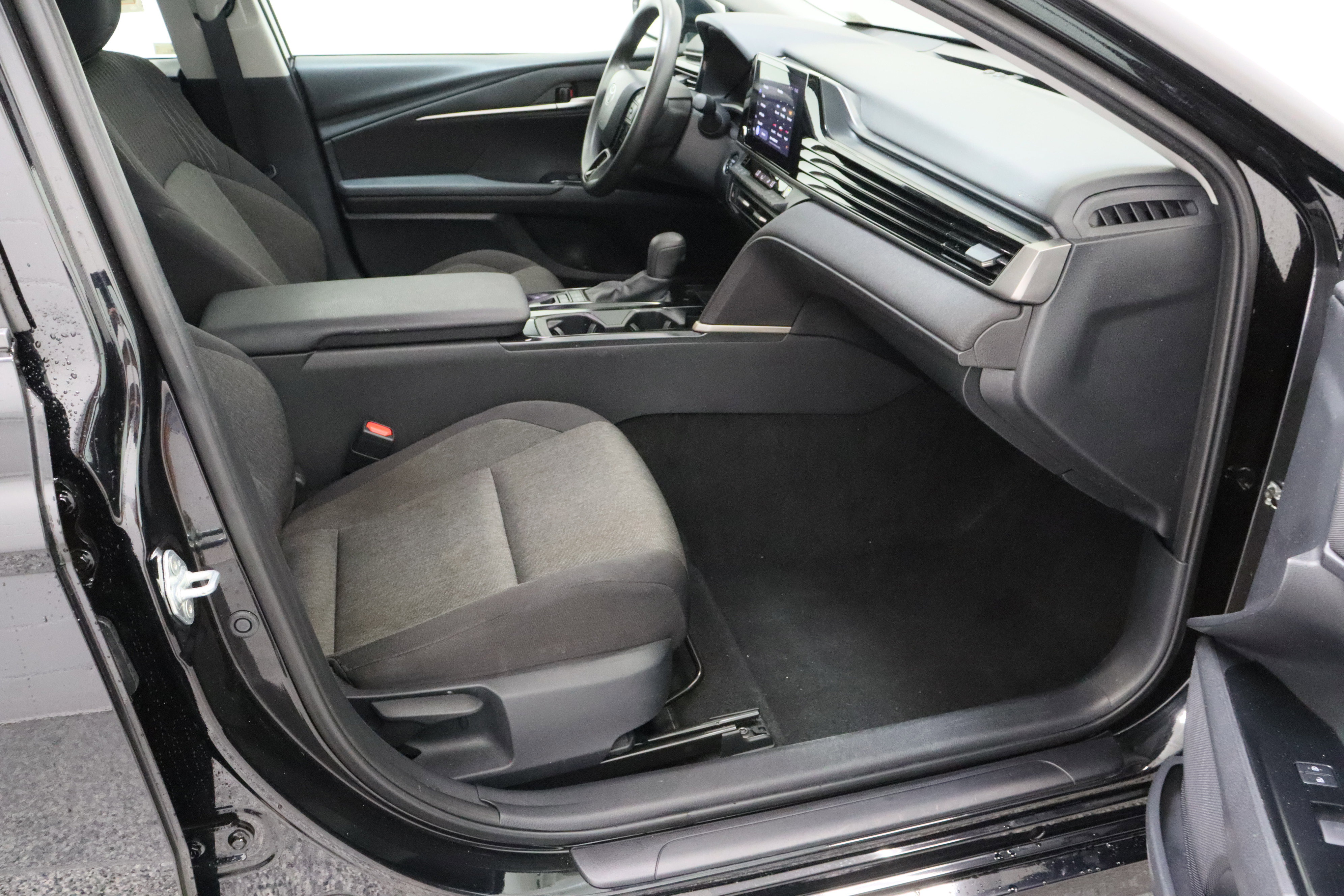 Certified 2025 Toyota Camry LE FWD image 38