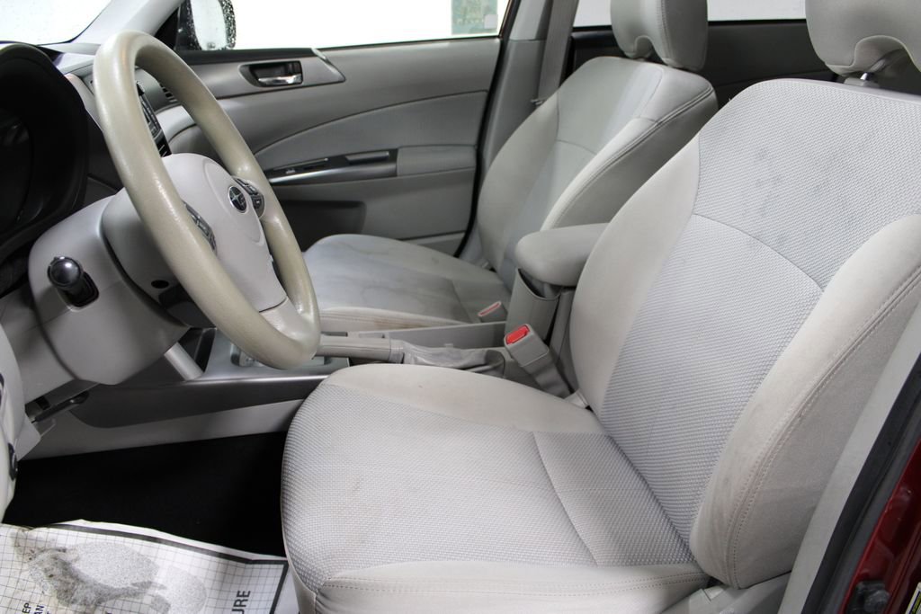Used 2013 Subaru Forester 2.5X Premium w/ All-Weather Plus Pkg image 18