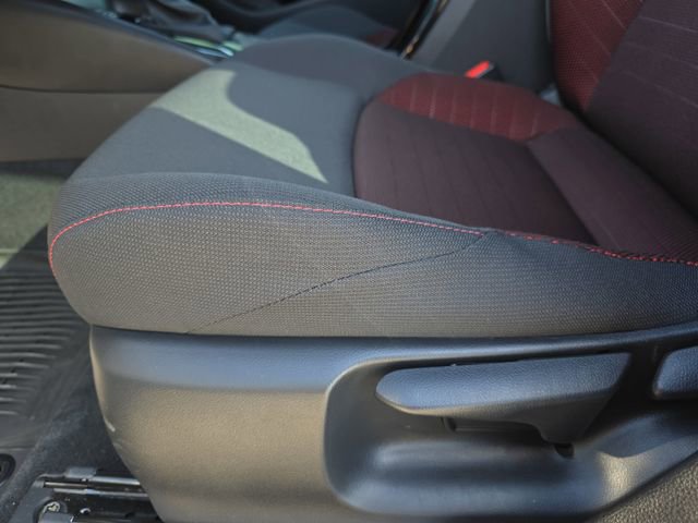 Used 2025 Toyota Corolla SE image 28