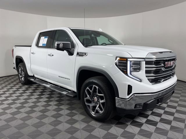 Used 2023 GMC Sierra 1500 SLT w/ SLT Convenience Package image 2