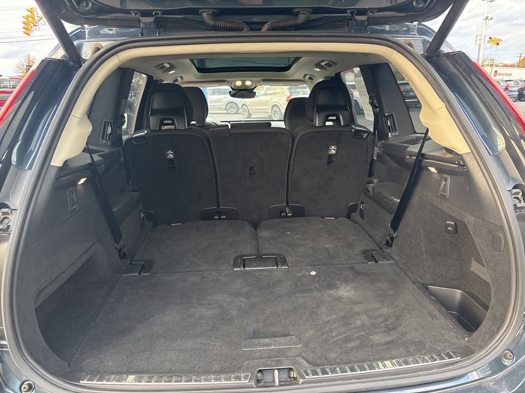 Certified 2025 Volvo XC90 B6 Plus image 44