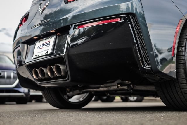Used 2019 Chevrolet Corvette Stingray Coupe w/ 1LT RWD image 27