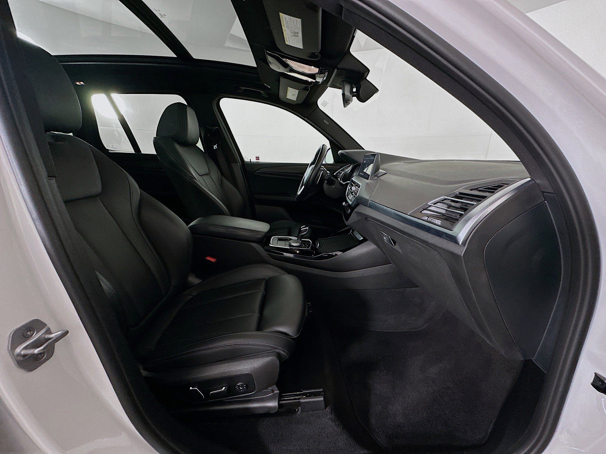 Used 2024 BMW X3 sDrive30i image 33