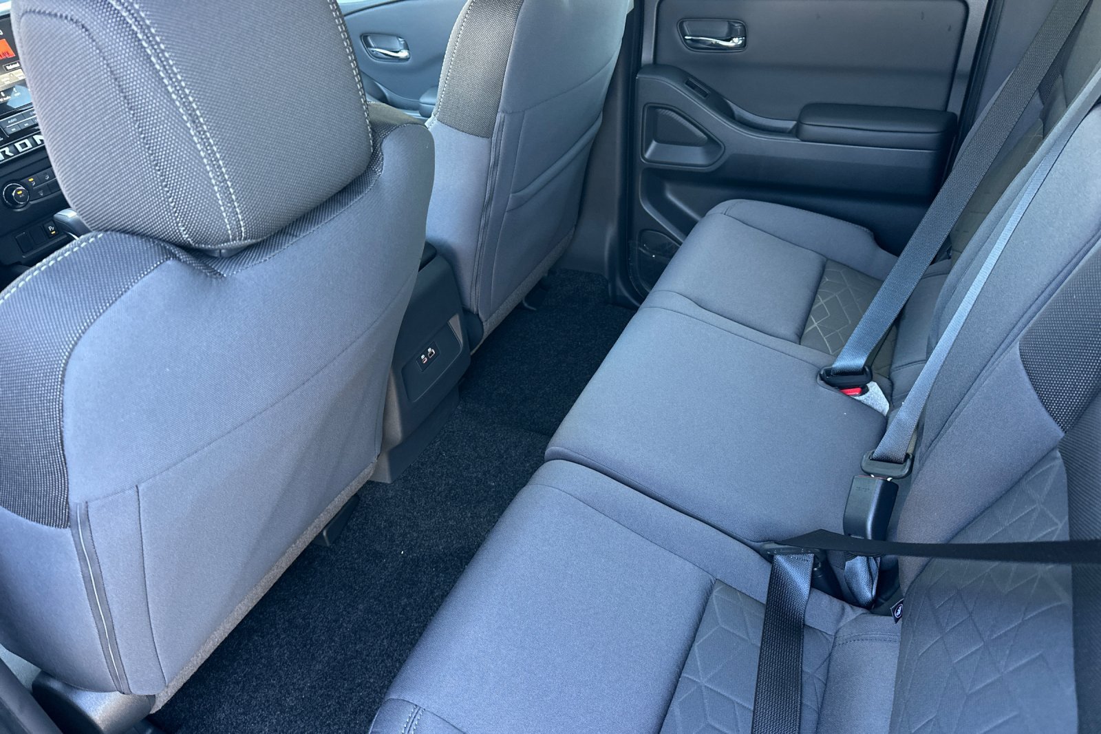New 2026 Nissan Frontier SV RWD image 9