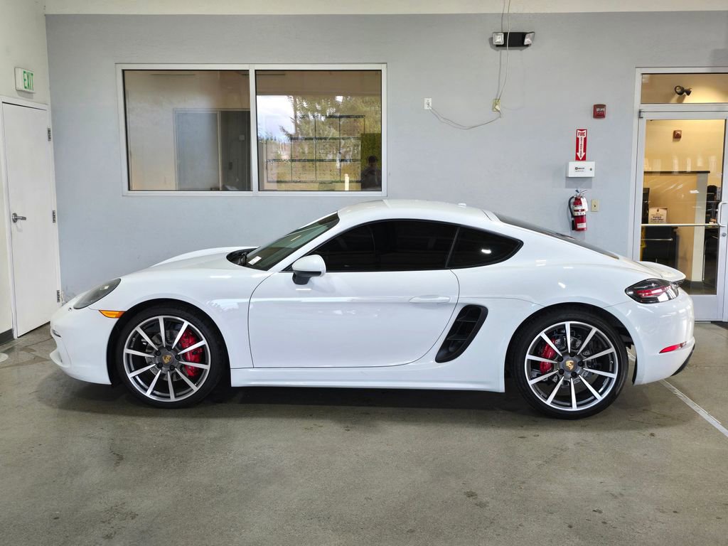 Used 2017 Porsche 718 Cayman S image 7