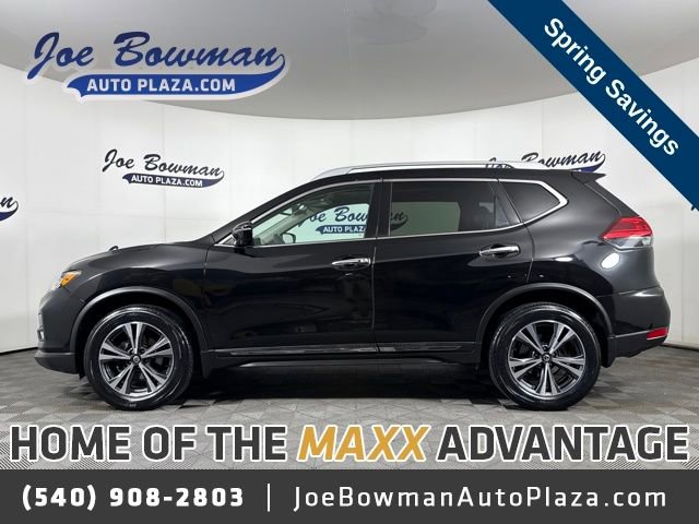 Used 2017 Nissan Rogue SL w/ SL Premium Package image 1