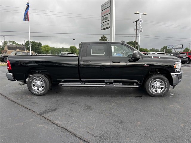 New 2024 RAM 3500 Tradesman image 9