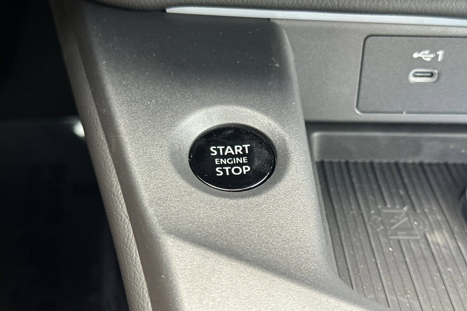 New 2027 Nissan Sentra SR w/ SR Premium Package FWD image 24