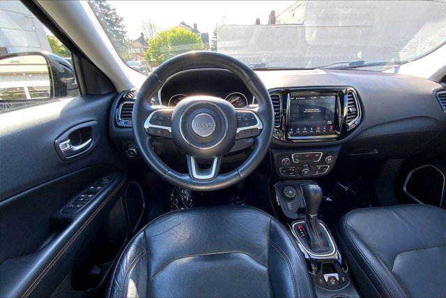 Used 2018 Jeep Compass Limited w/ Navigation Group AWD/4WD image 4