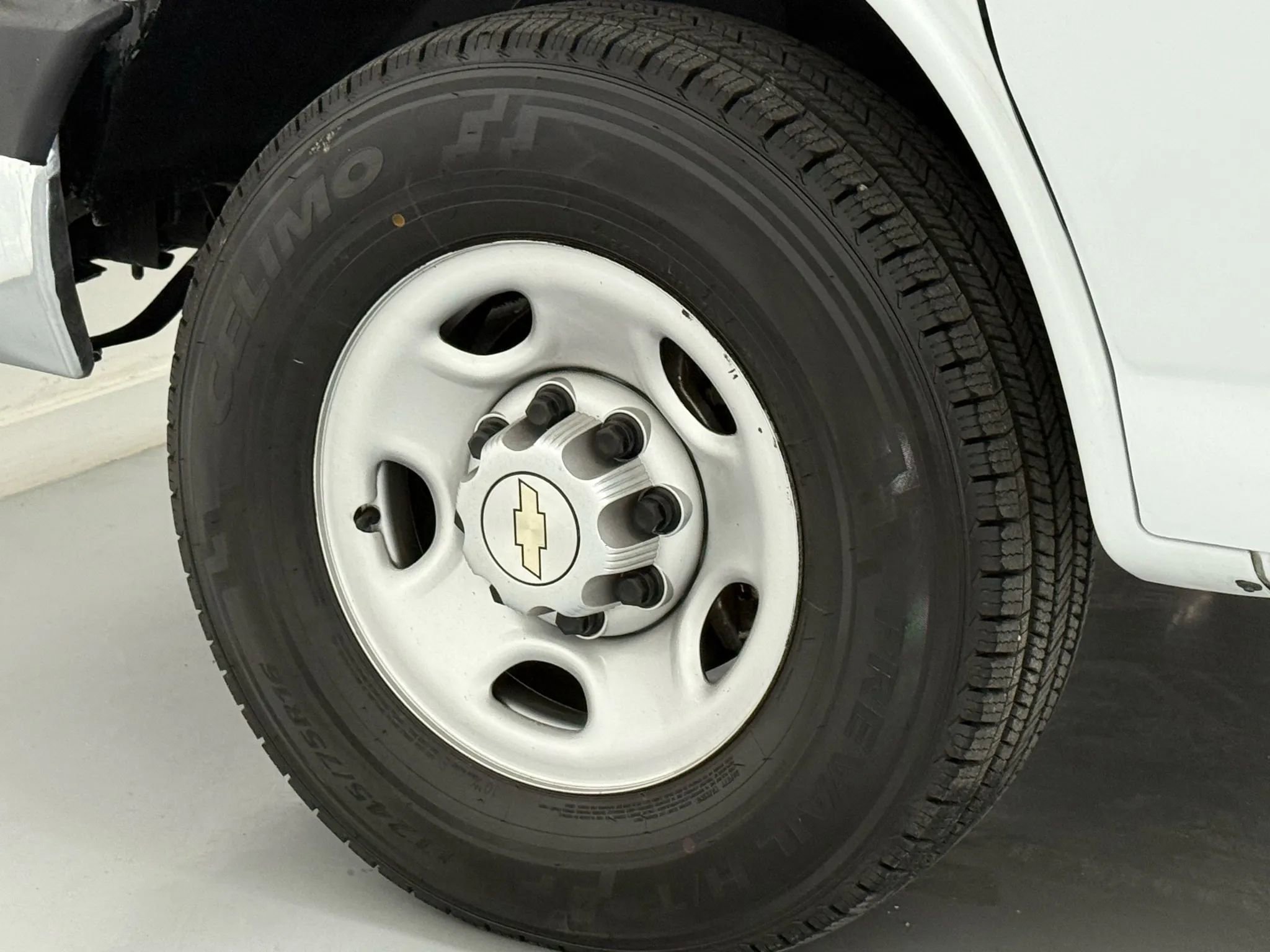 Used 2021 Chevrolet Express 2500 w/ Driver Convenience Package image 38