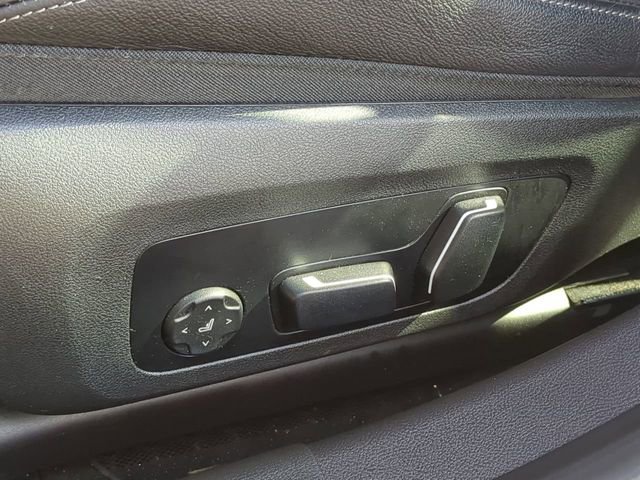 Used 2024 BMW M340i w/ Premium Package image 21