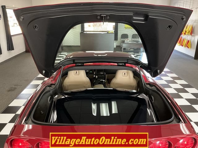 Used 2009 Chevrolet Corvette Coupe w/ Preferred Equipment Group RWD image 26