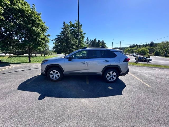 Used 2021 Toyota RAV4 LE w/ Carpet Mat Package (TMS) AWD/4WD image 6