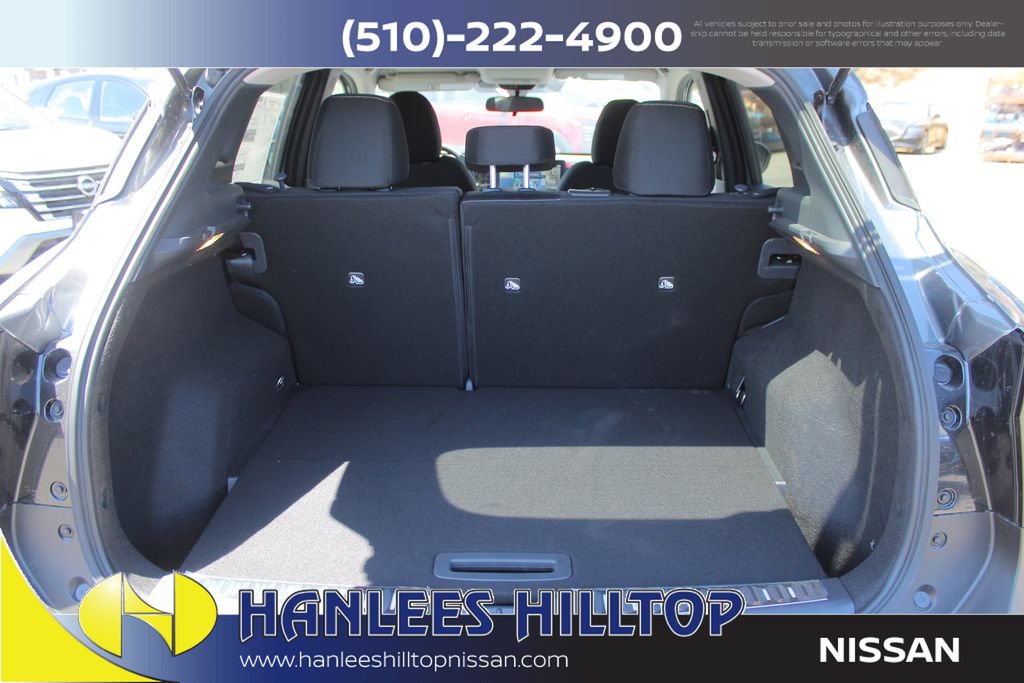 New 2025 Nissan Kicks SV w/ Illumination Package FWD image 10