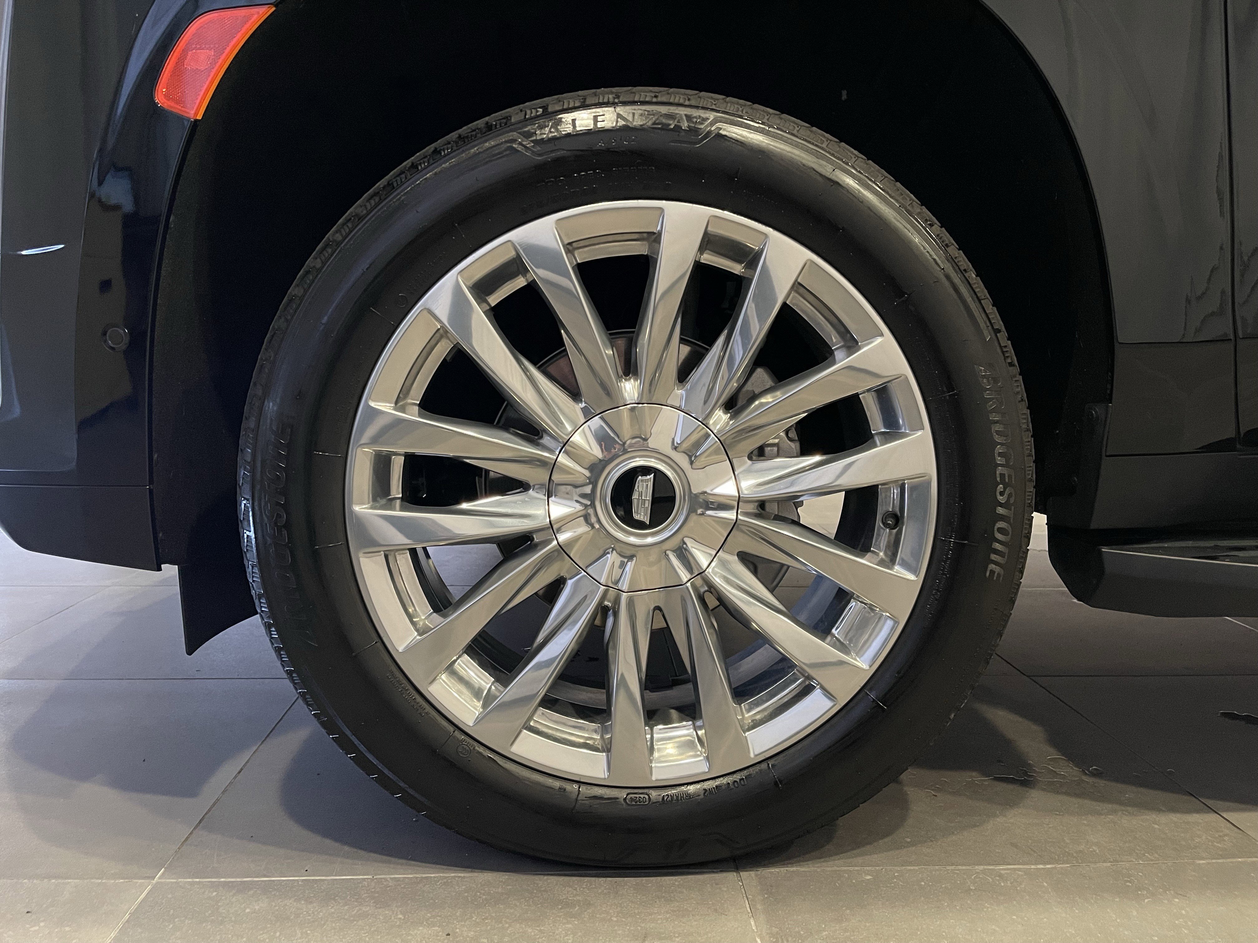 Used 2024 Cadillac Escalade Premium Luxury w/ LPO, Floor Liner Package AWD/4WD image 7