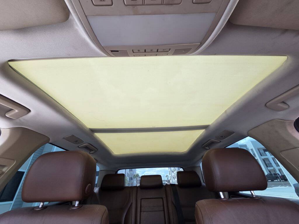 Used 2011 Volkswagen Touareg VR6 AWD/4WD image 19