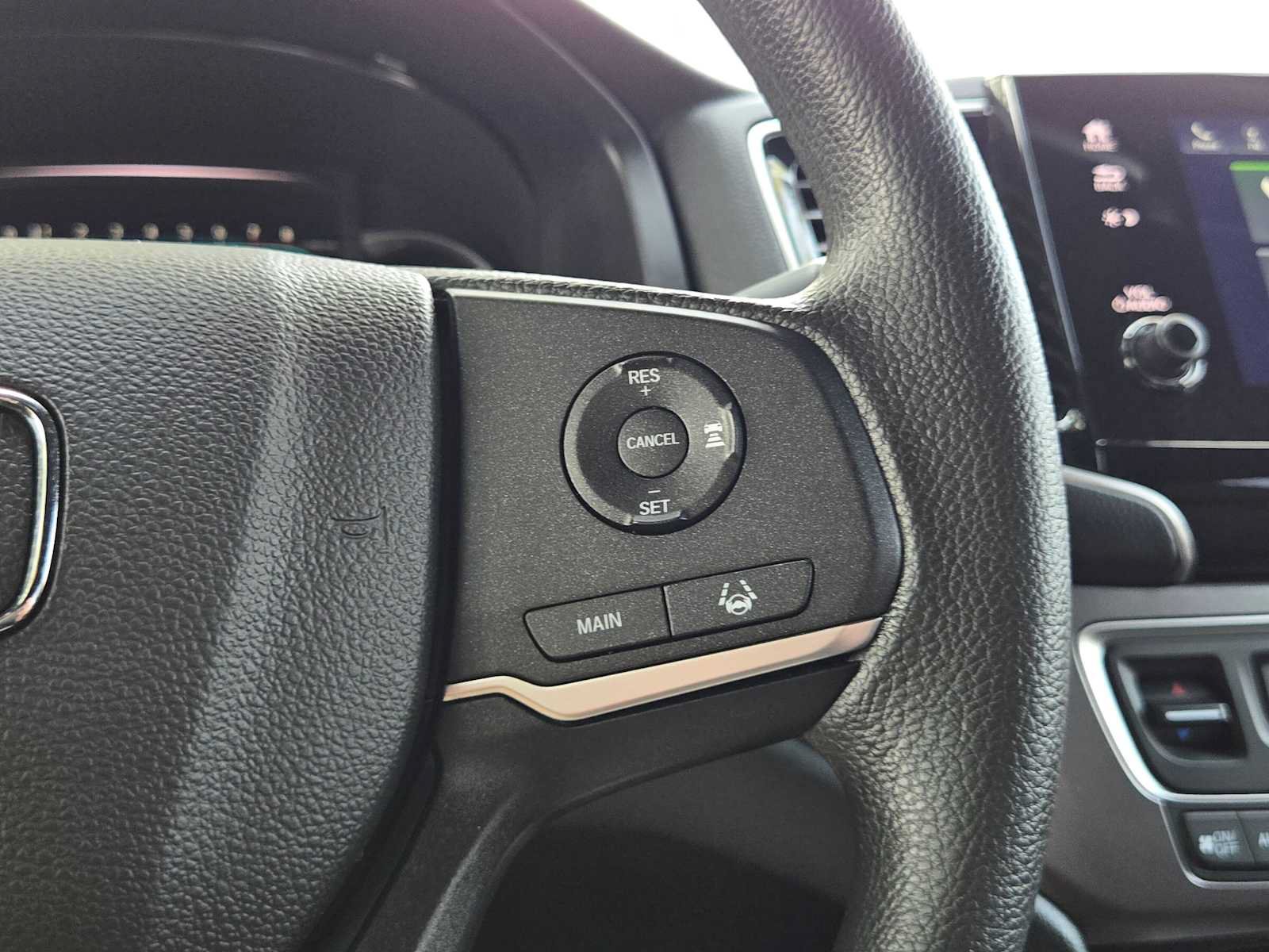Used 2022 Honda Pilot Sport image 29
