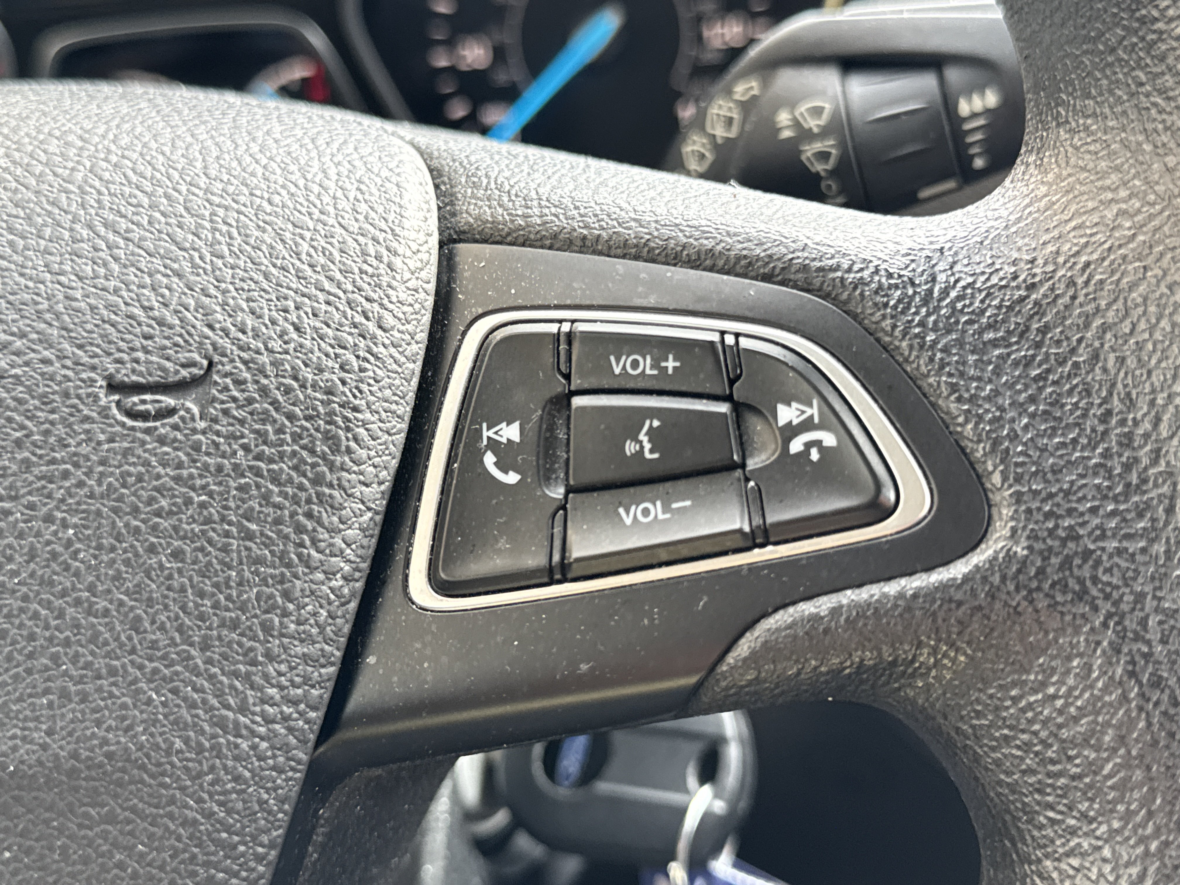 Used 2018 Ford Escape SE FWD image 19