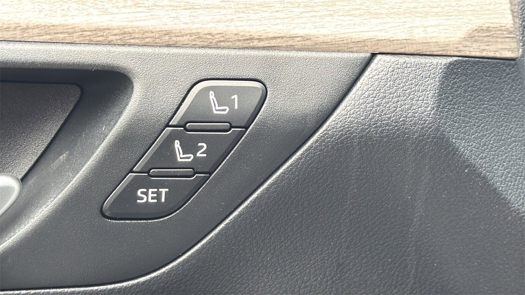 Used 2024 Toyota Grand Highlander XLE image 32