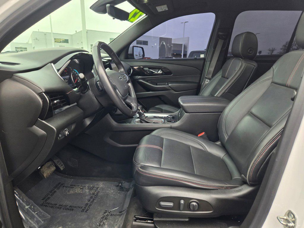 Used 2022 Chevrolet Traverse RS w/ LPO, Floor Liner Package AWD/4WD image 26