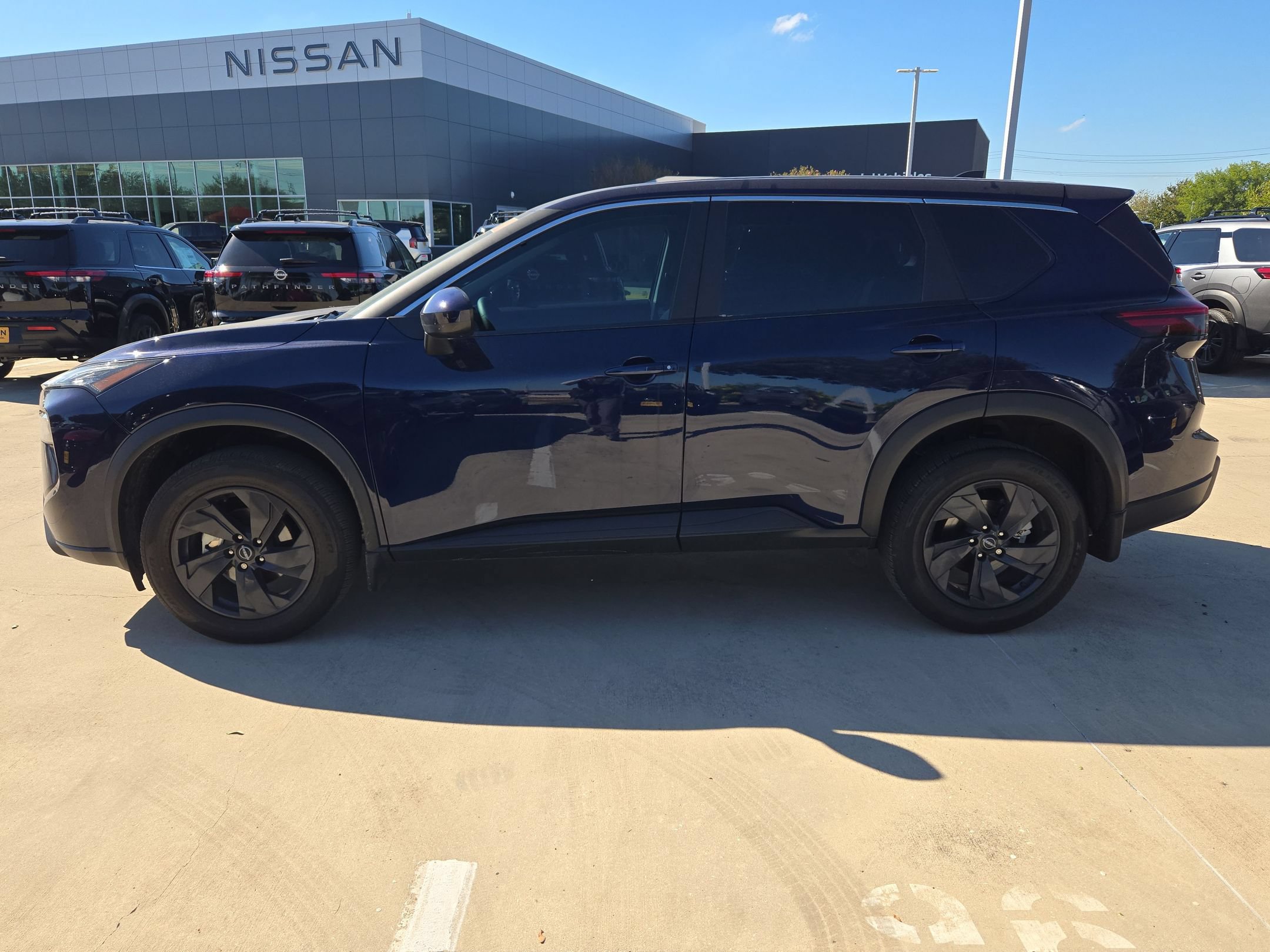 Certified 2026 Nissan Rogue SV w/ Cold Weather Package FWD image 6