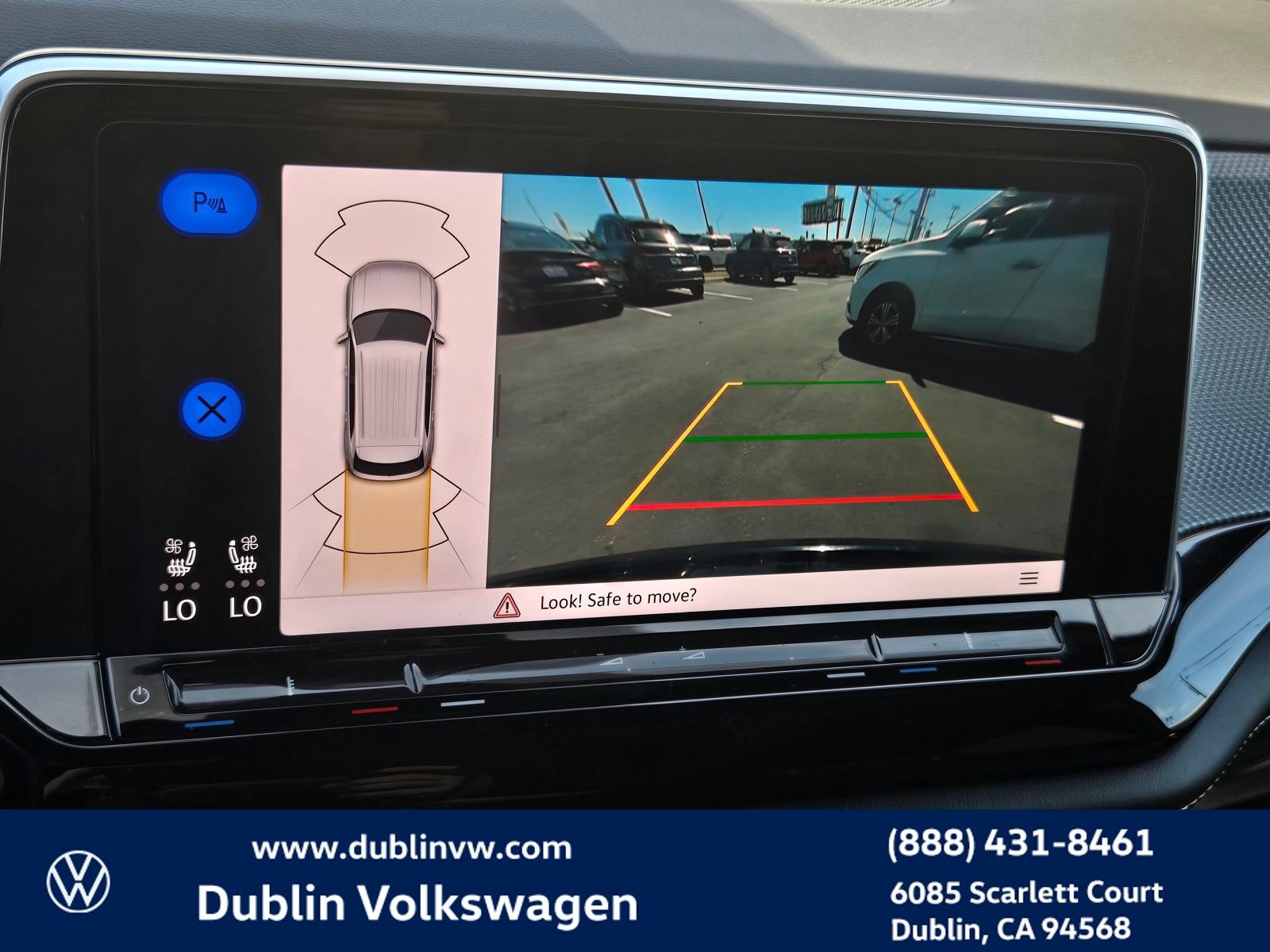 Certified 2024 Volkswagen Atlas Cross Sport SEL R-Line AWD/4WD image 16