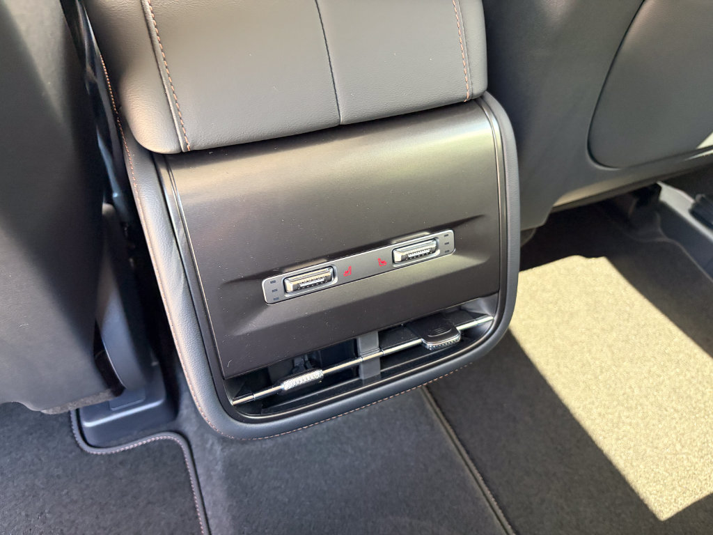 New 2026 Lincoln Nautilus Reserve w/ Jet Appearance Package AWD/4WD image 44