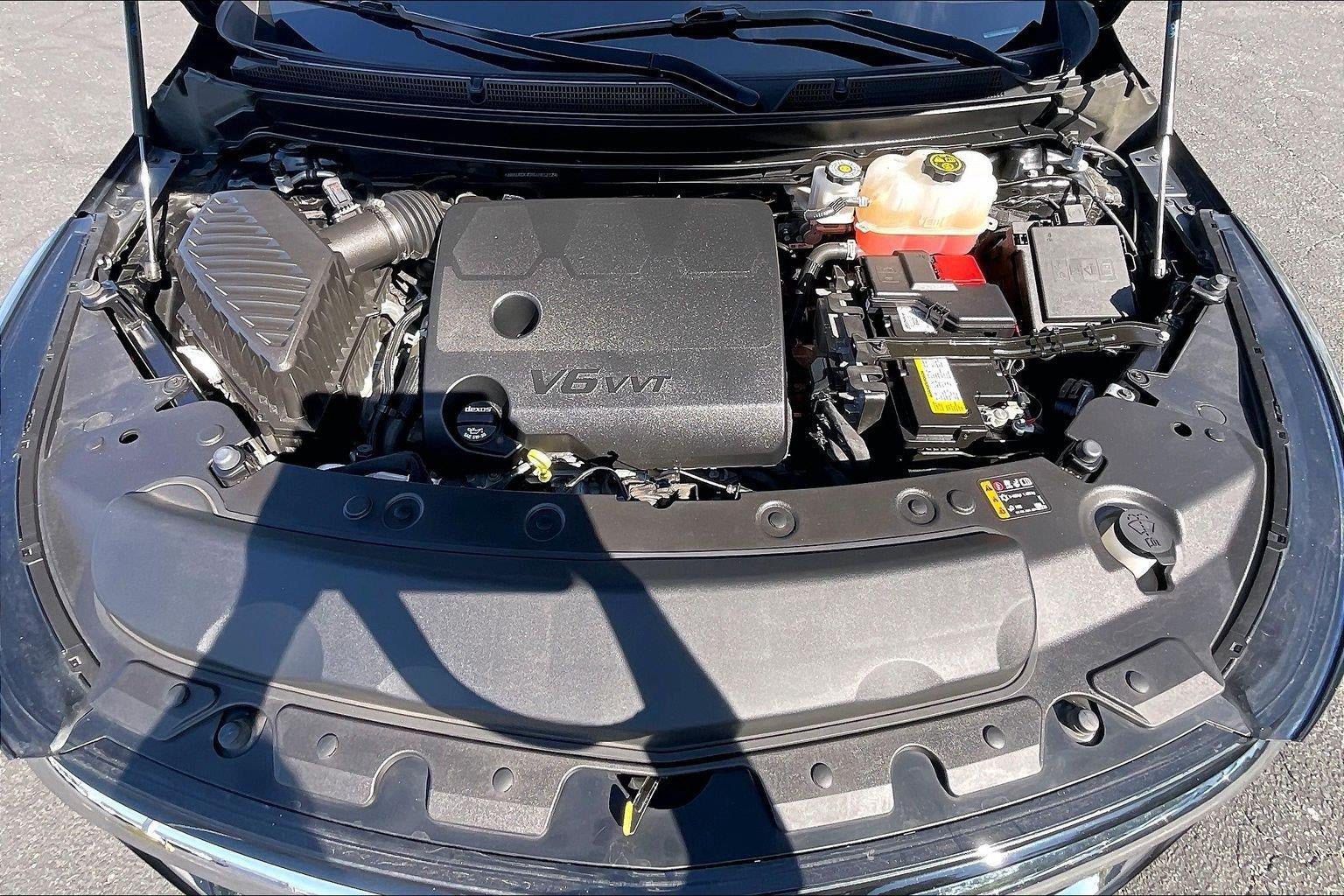 Used 2022 Buick Enclave Premium w/ Experience Buick Package FWD image 9