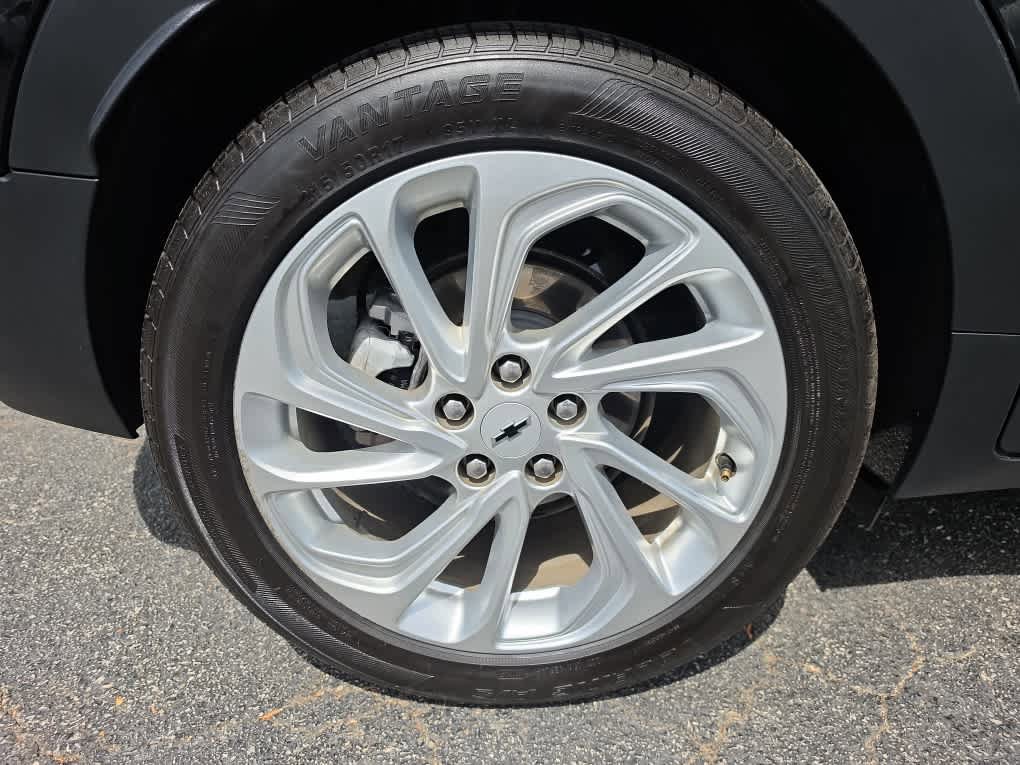 Used 2023 Chevrolet Bolt EUV LT FWD image 10