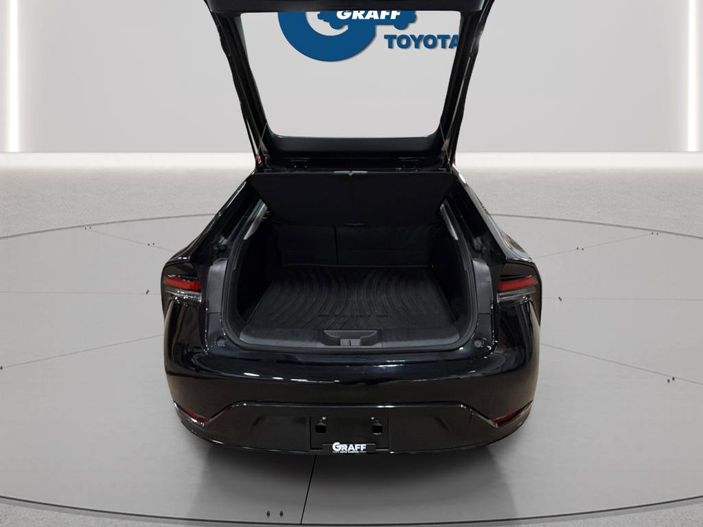 Used 2025 Toyota Prius AWD image 13