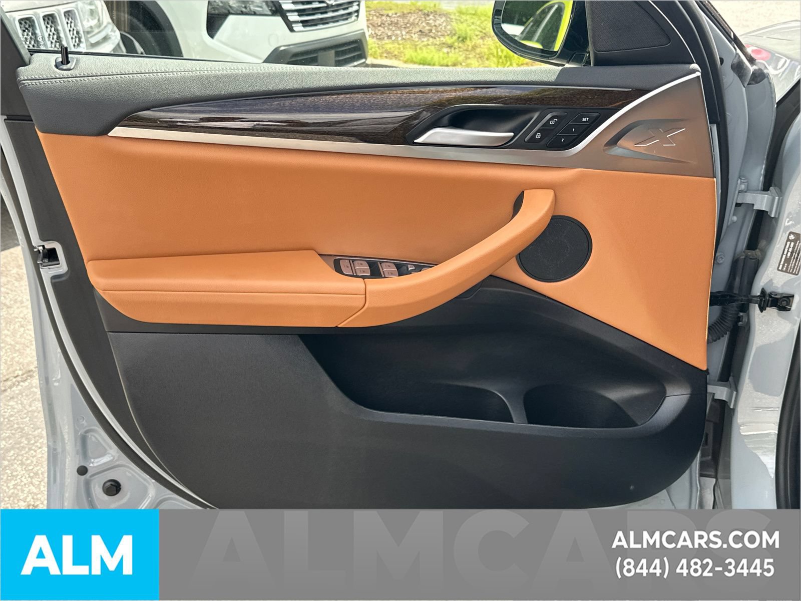 Used 2024 BMW X4 M40i AWD/4WD image 11