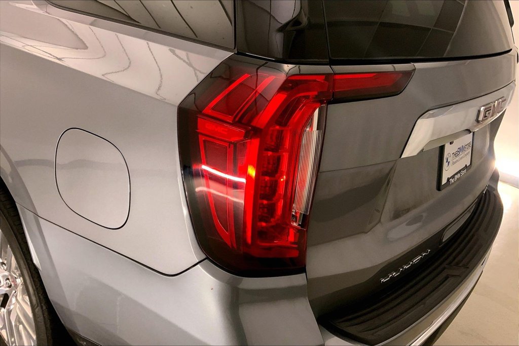 Used 2021 GMC Yukon SLT w/ SLT Luxury Plus Package AWD/4WD image 28