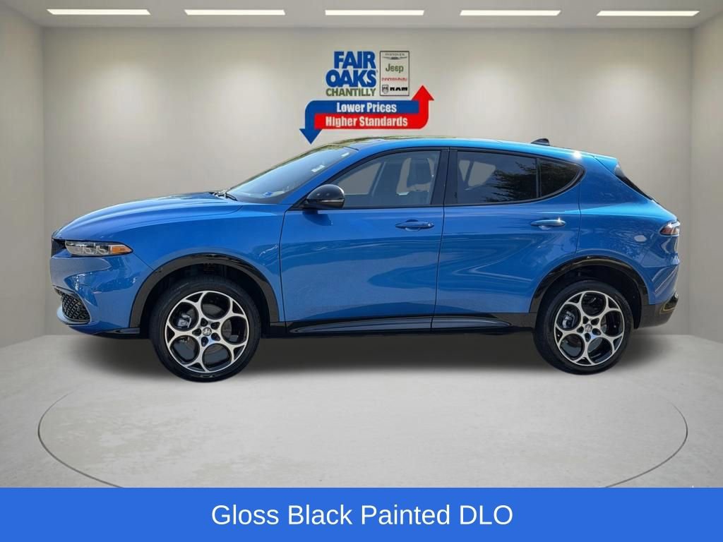 Used 2025 Alfa Romeo Tonale w/ Premium Package AWD/4WD image 12