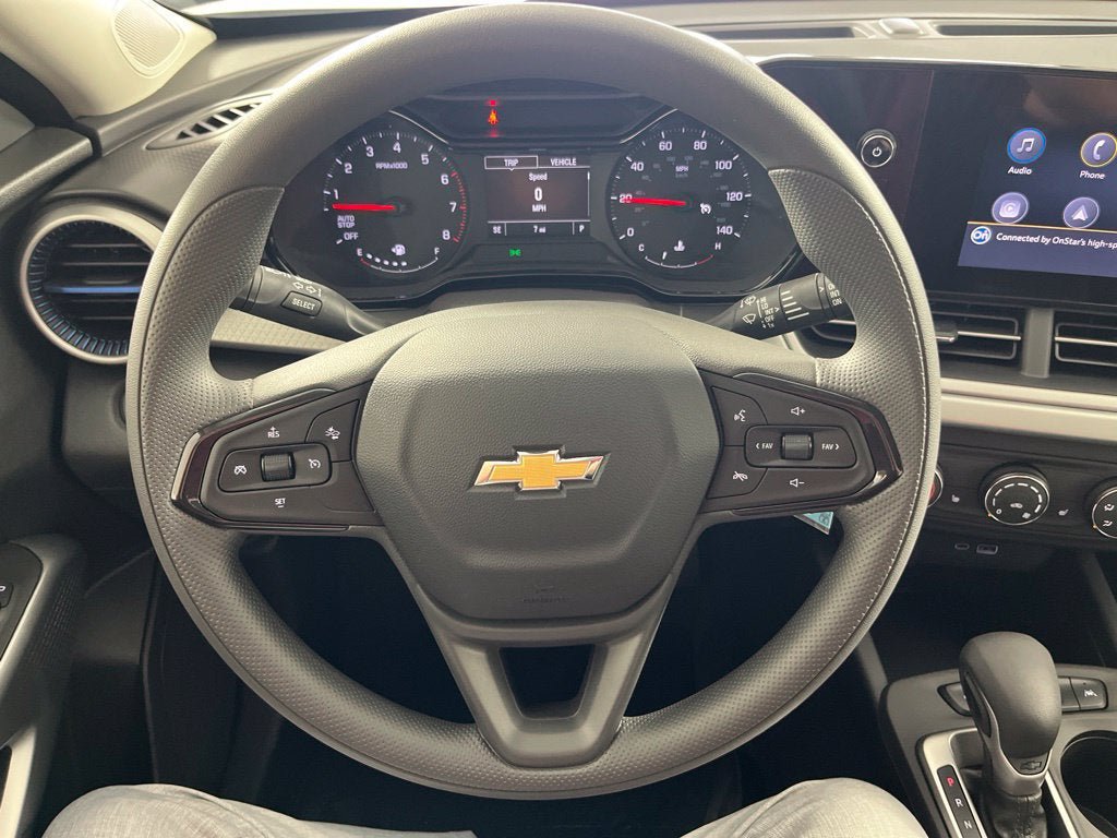 New 2026 Chevrolet Trax LS w/ LS Convenience Package FWD image 21