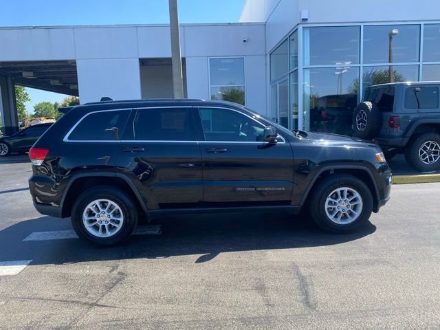 Used 2018 Jeep Grand Cherokee Laredo image 11