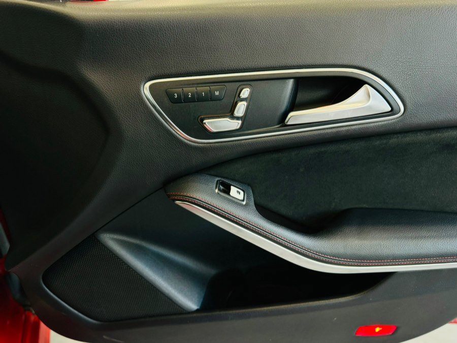 Used 2018 Mercedes-Benz CLA 250 image 18